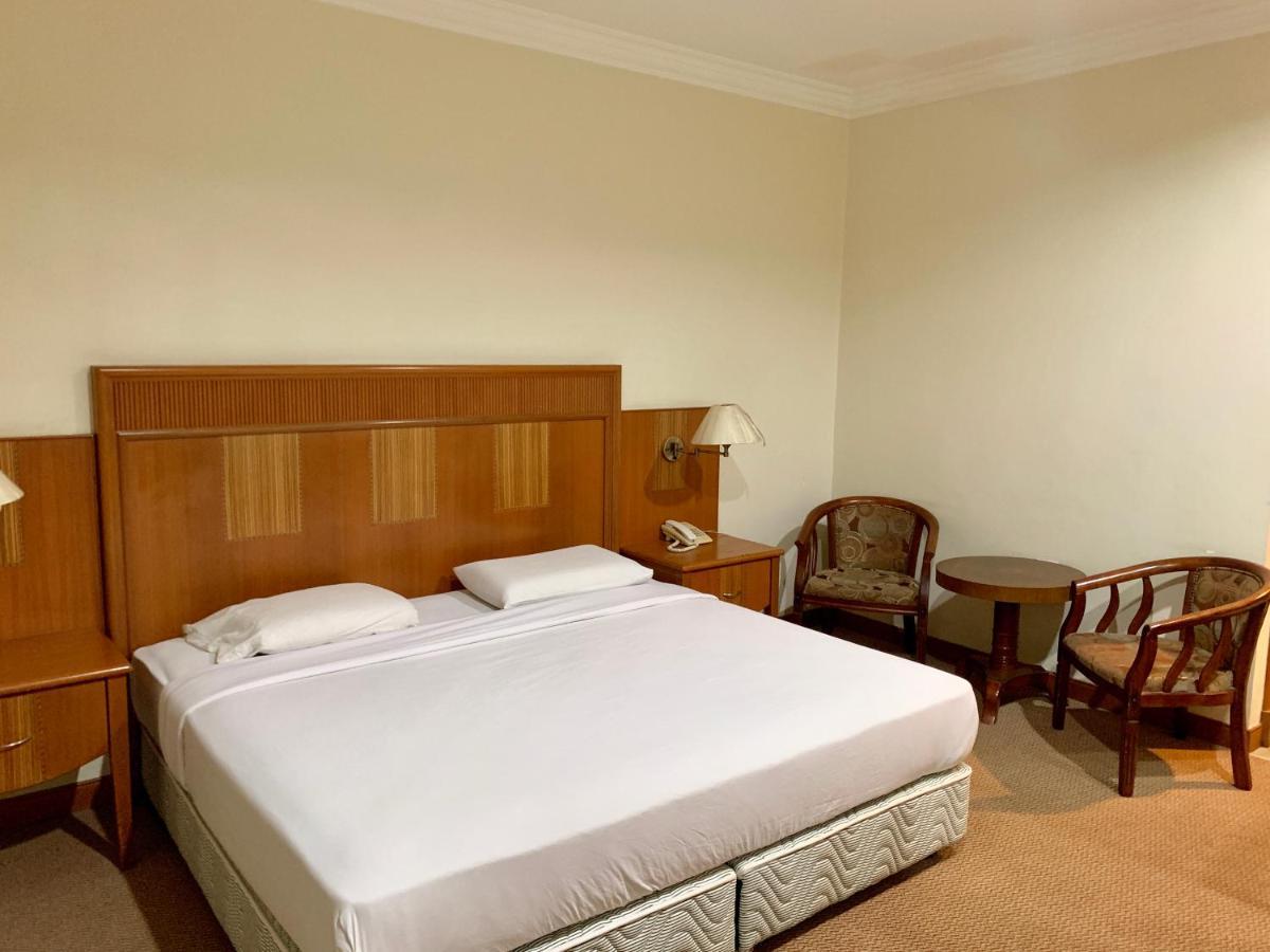 New Grand Hotel Keningau Buitenkant foto